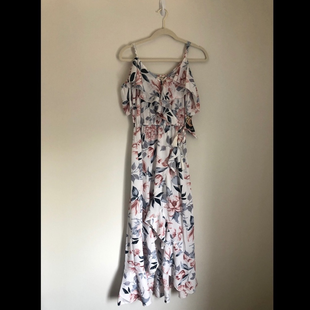 Springtime floral dress🌸